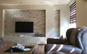 Lili Apartman